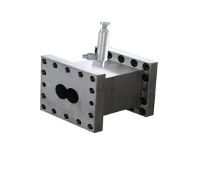 Liquid feeding combination barrel for twin screw extruders